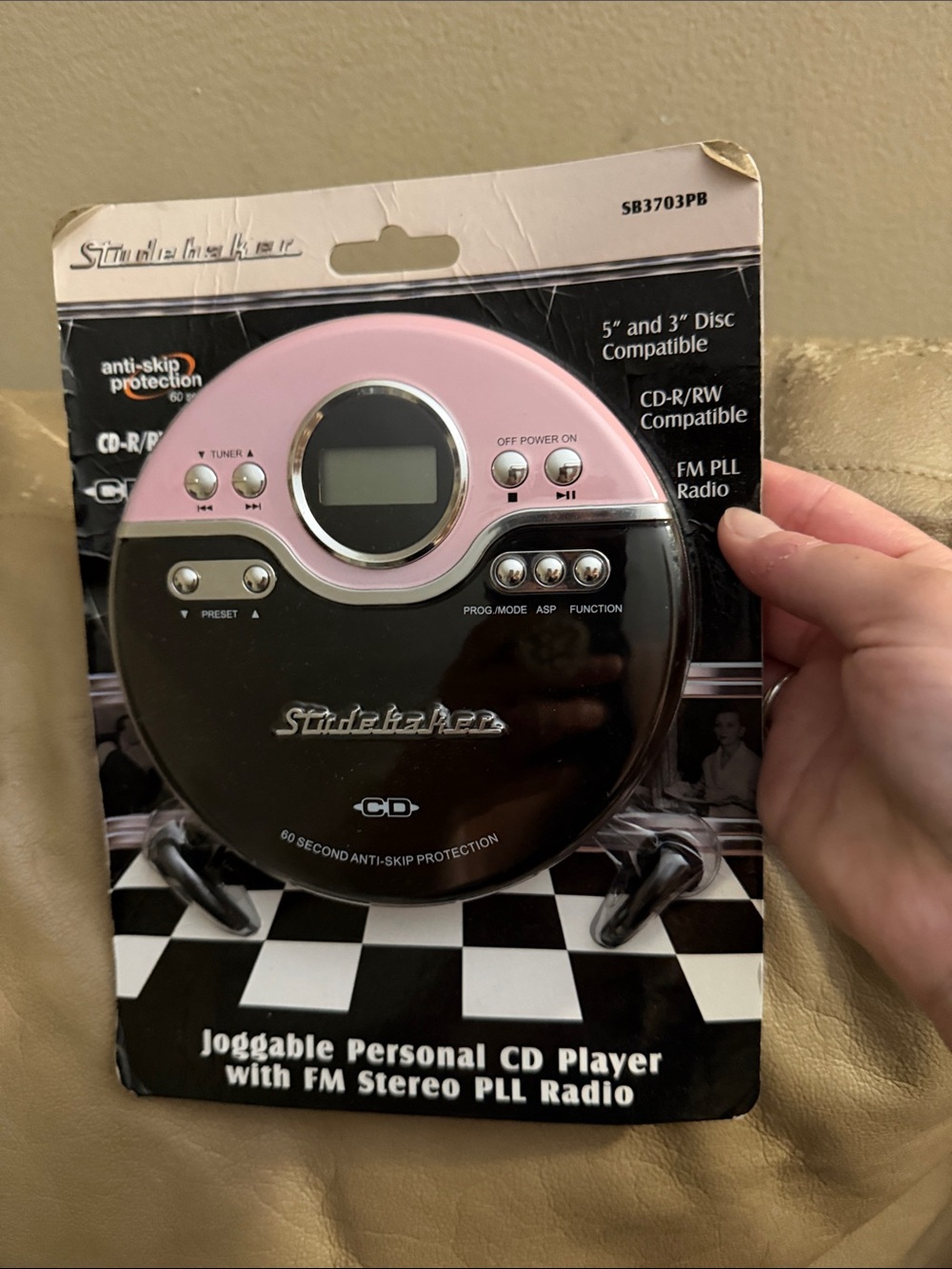 Pink and Black Joggable Personal CD Player with FM Radio